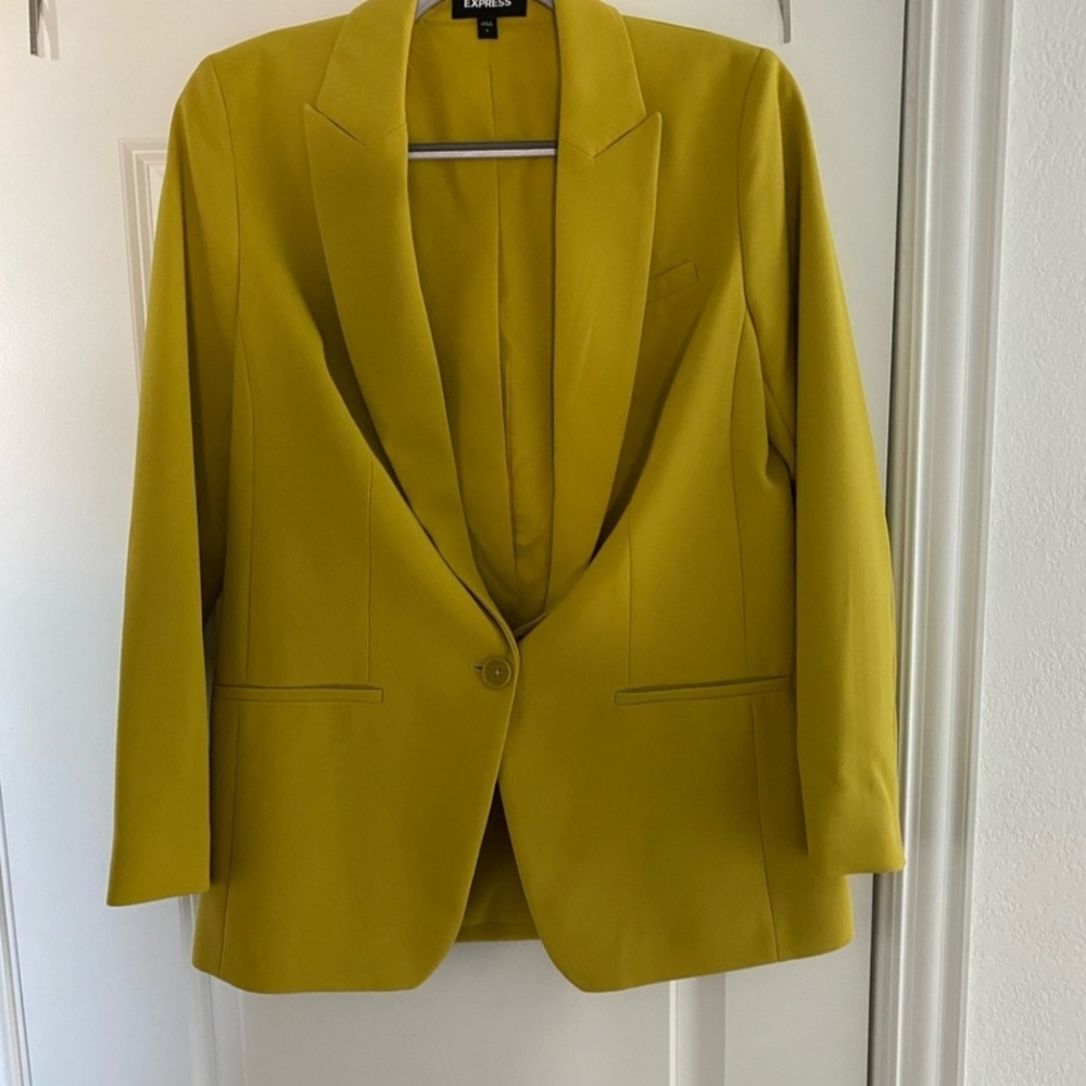 Express Chartreuse Tailored Blazer with Notched Lapels
